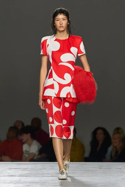 Look 44